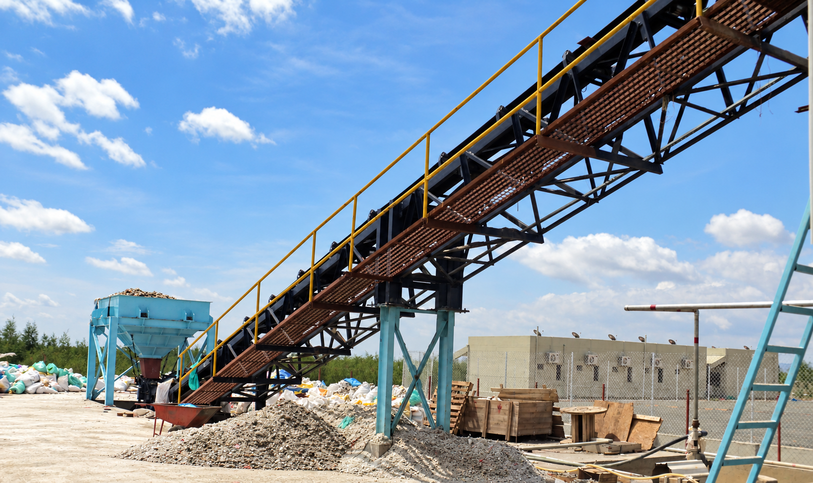 Washing & drying used in Glass Recycling Plants
